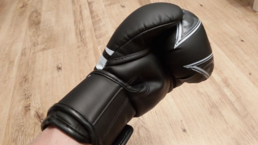 Boxing vs. Muay Thai Gloves Which Should You Get