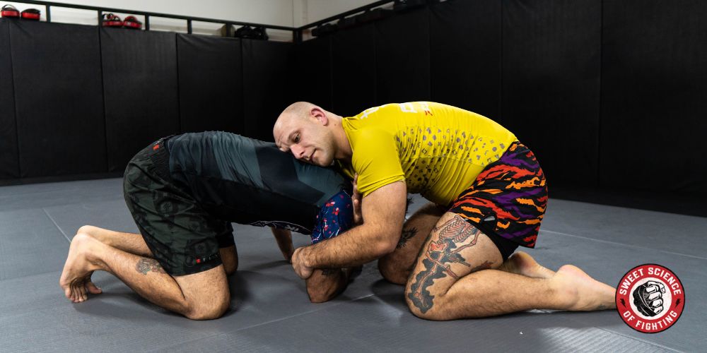 How Does A Guillotine Choke Work
